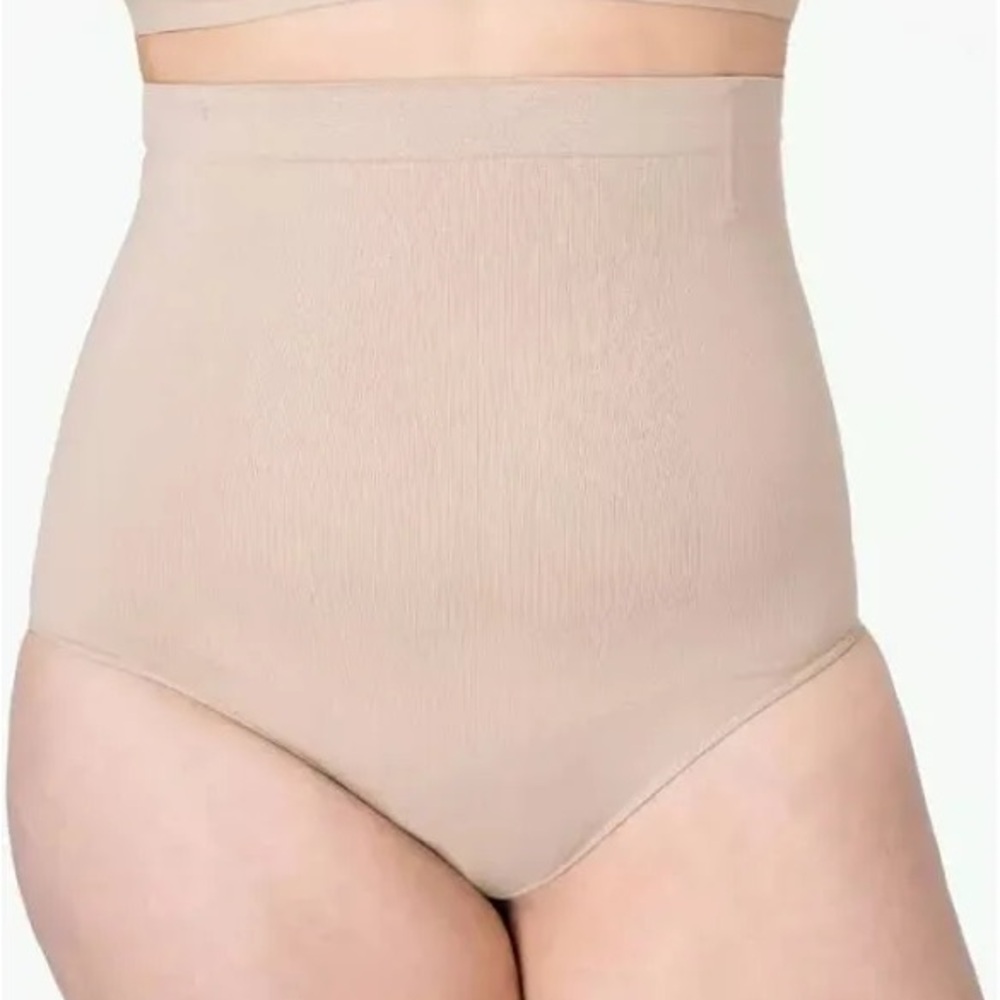 Empetua High-Waisted Shapewear Briefs
